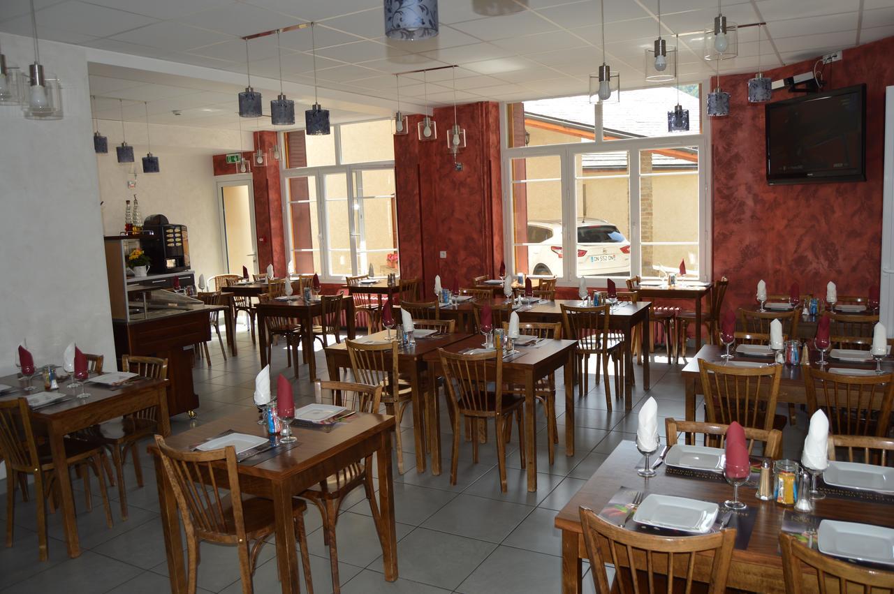 Hotel Restaurant Le Bellevue Ax-les-Thermes Exteriör bild