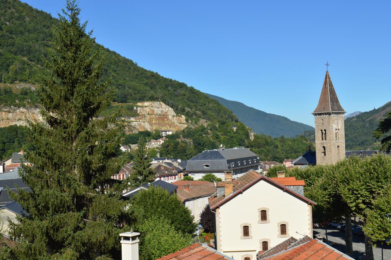 Hotel Restaurant Le Bellevue Ax-les-Thermes Exteriör bild