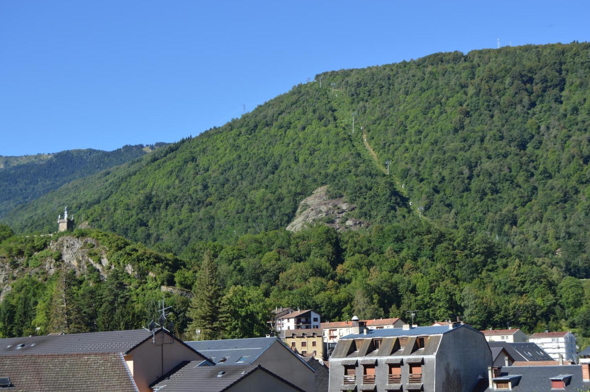Hotel Restaurant Le Bellevue Ax-les-Thermes Exteriör bild